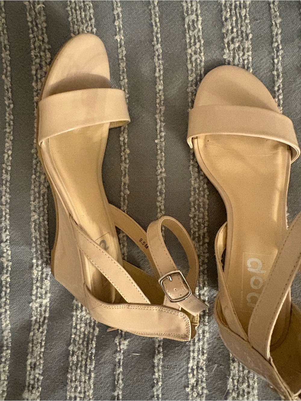 Nude Women's Open-Toe Ankle Strap Sandals